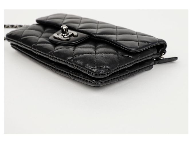 Chanel Borsa a tracolla con patta e logo CC - vista 9