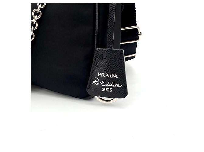Prada Borsa a tracolla Re-Edition in nylon nera - vista 3