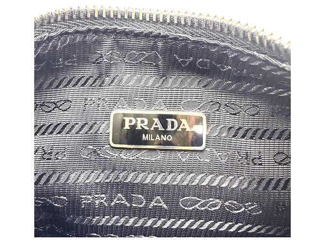Prada Borsa a tracolla Re-Edition in nylon nera - vista 6