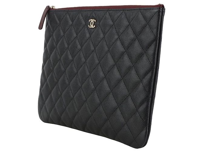 Chanel Pocket Clutch in Caviar con hardware dorato New Medium - vista 2