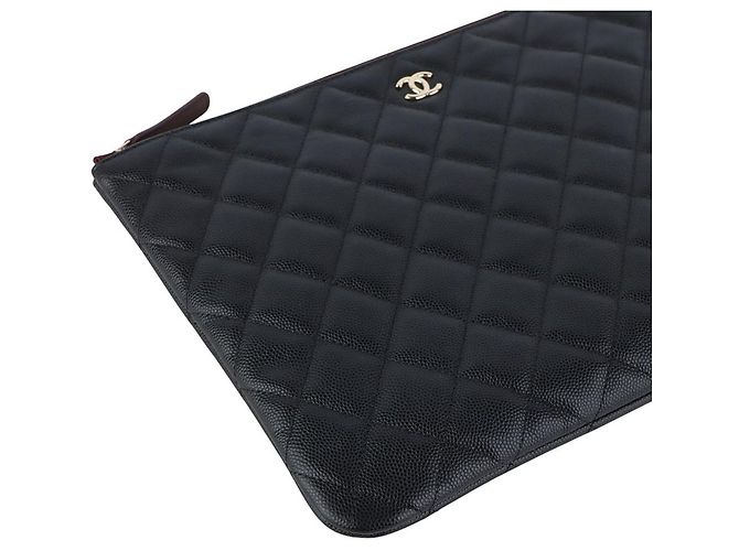 Chanel Pocket Clutch in Caviar con hardware dorato New Medium - vista 5