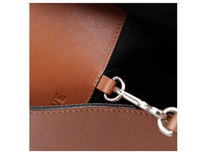 Loewe Small Hammock Schultertasche Braun - Ansicht 23
