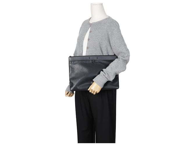 Louis Vuitton Pochette Clutch in pelle Monogram Shadow Nero - vista 18
