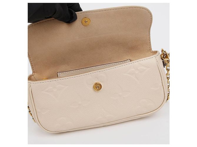 Louis Vuitton Wallet on Chain Ivy - vista 13