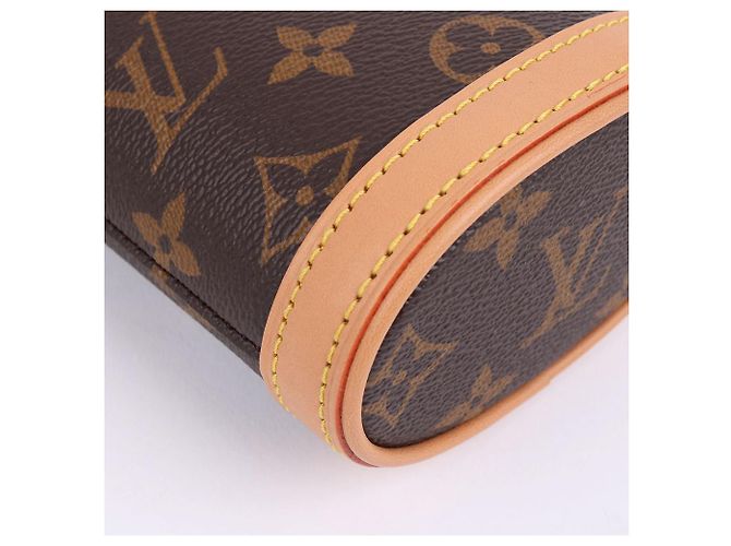 Louis Vuitton Borsa a tracolla Fold Me Pouch - vista 9