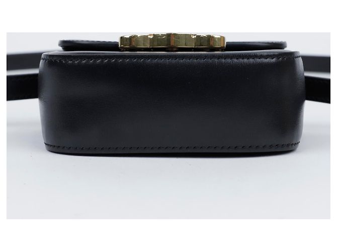 Céline Mini Cloud em couro de bezerro brilhante preto - vista 6