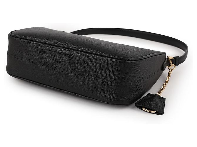 Prada Mini Bolsa em Couro Saffiano Re-edition - vista 6