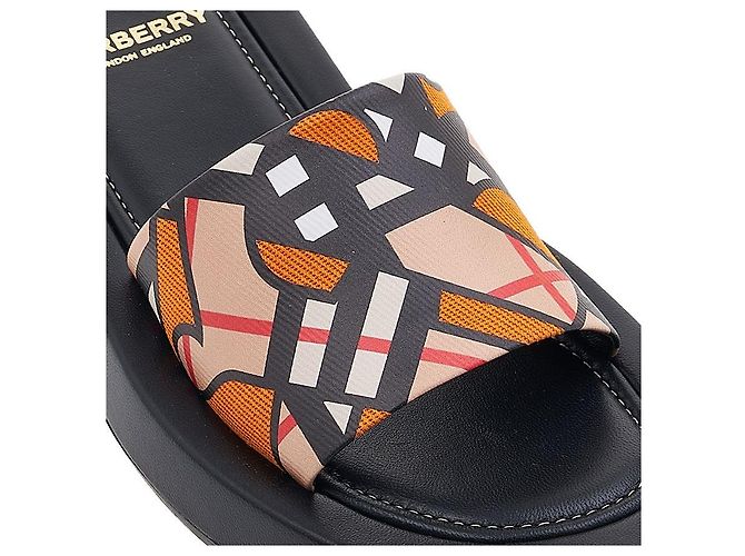 Burberry Ciabatte Canvas Slide Monogram Print da donna - vista 8