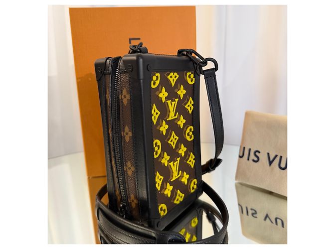 Louis Vuitton Borsa a tracolla Monogram Vertical Soft Trunk - vista 5