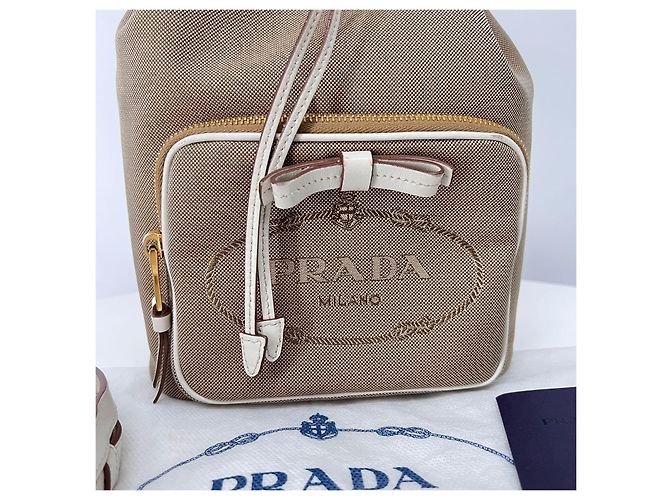 Prada Borsa Bucket Crossbody in Jacquard Logo - vista 6