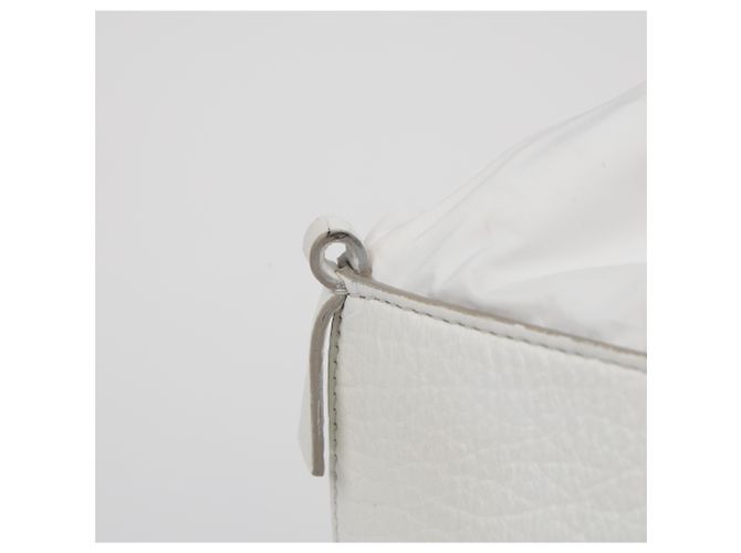 Maison Martin Margiela Mini borsa a secchiello da donna in tela bianca - vista 14