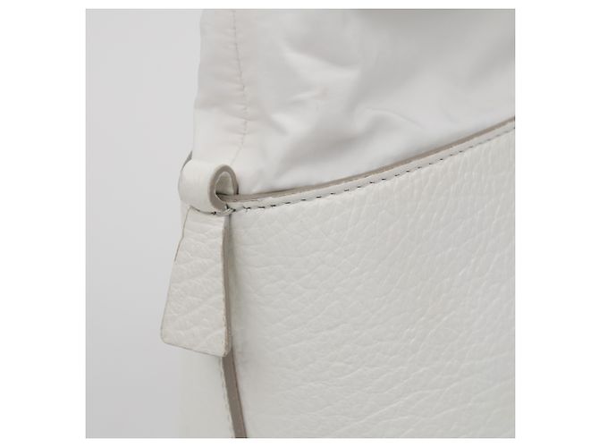 Maison Martin Margiela Mini borsa a secchiello da donna in tela bianca - vista 17