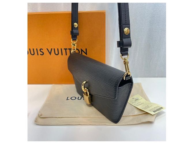 Louis Vuitton Borsa a tracolla e crossbody con lucchetto sulla cinghia - vista 5