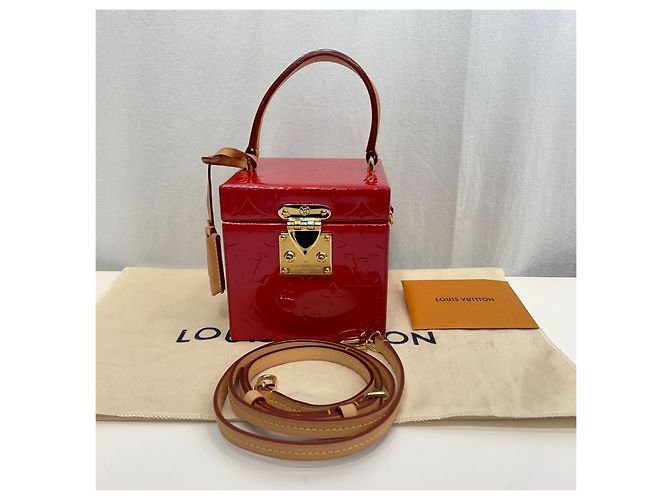 Louis Vuitton Borsa a Tracolla Mini Vernis Red Bleecker Box Bag - vista 2