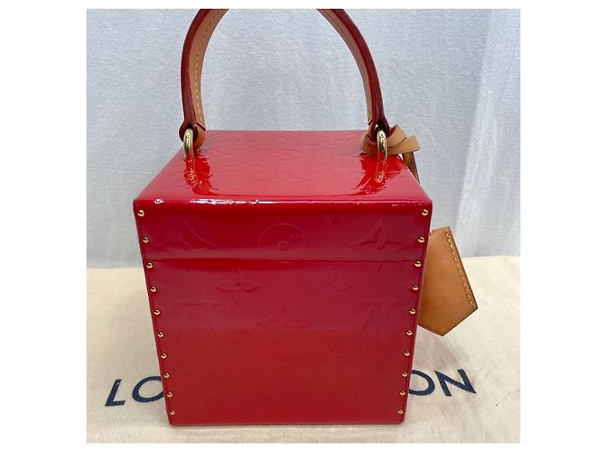 Louis Vuitton Borsa a Tracolla Mini Vernis Red Bleecker Box Bag - vista 7