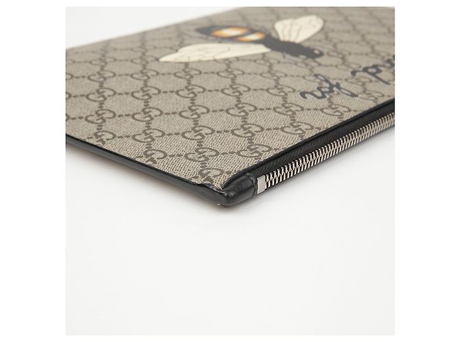 Gucci Pouch con tracolla GG Supreme Bestiary Bee Print - vista 8