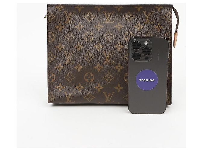 Louis Vuitton Clutch Toiletry Monogram Canvas - vista 10
