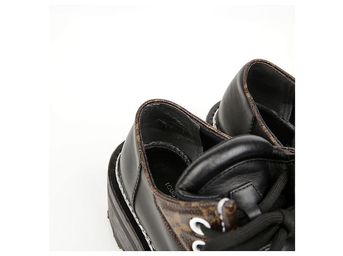 Louis Vuitton Bovr Flat Derby in pelle marrone - vista 5