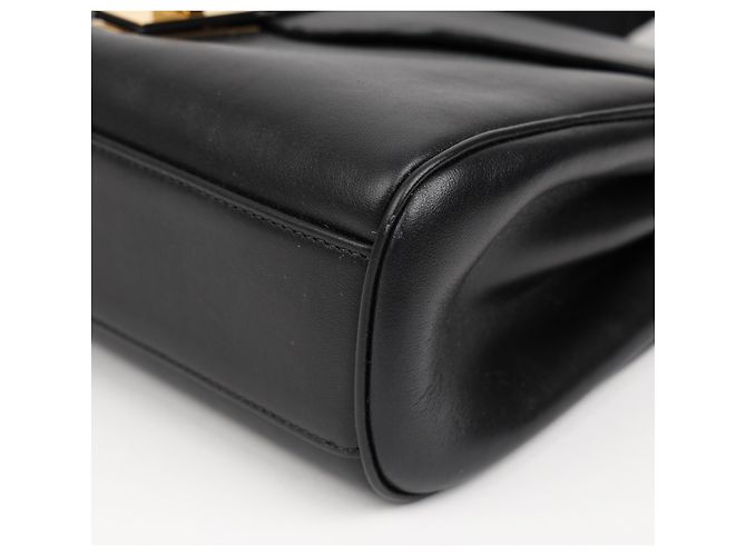 Céline Borsa a tracolla in vitello liscio, morbido e sottile da donna - Nero - vista 9
