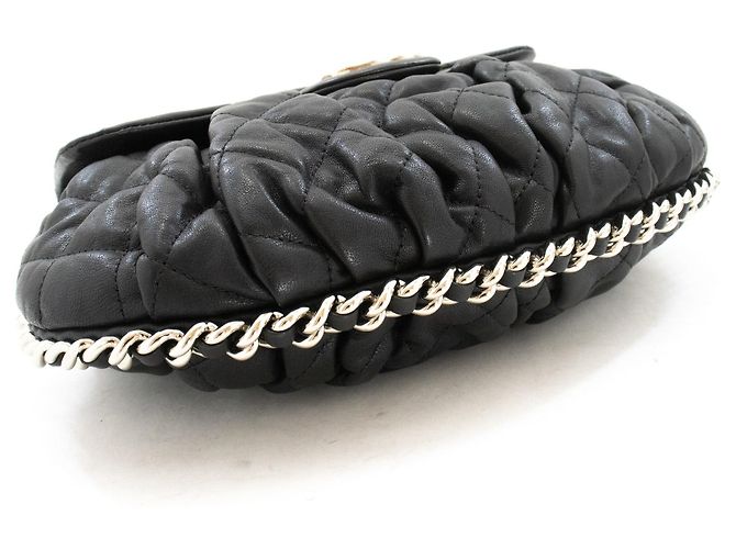 Borsa a tracolla con catena CHANEL in pelle di vitello nera - vista 4