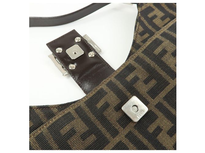 FENDI Borsa a spalla e borsa a mano in pelle e tela Zucca Nero e Marrone 26569 - vista 19