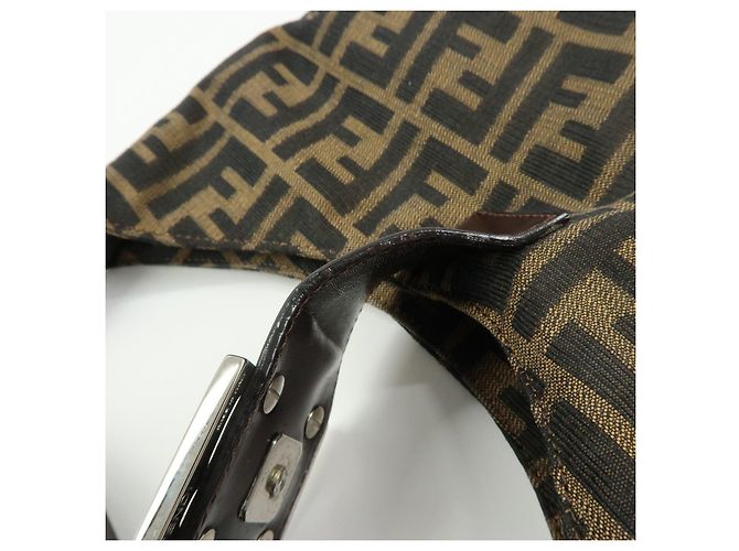 FENDI Borsa a spalla e a mano in pelle e tela Zucca Nero e Marrone 26569 - vista 17