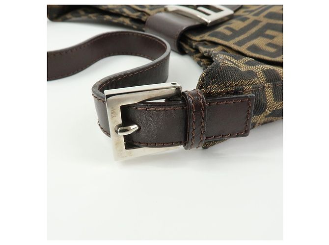 FENDI Borsa a spalla e a mano in pelle e tela Zucca Nero e Marrone 26569 - vista 9