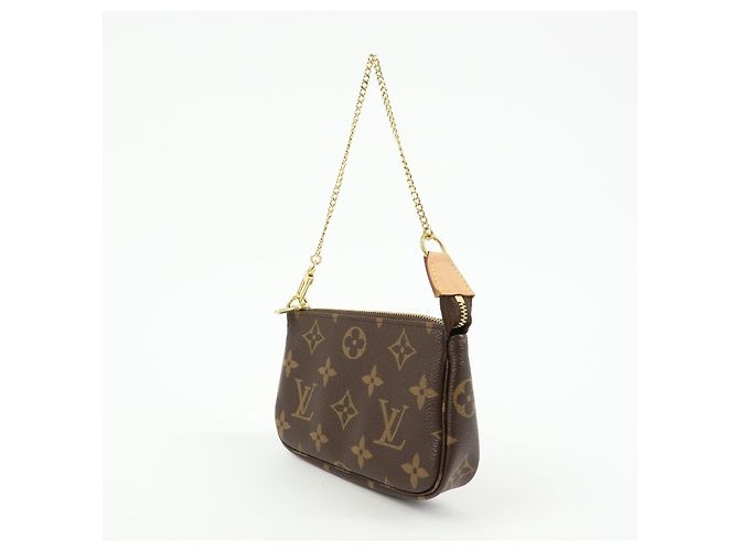 Louis Vuitton Pochette Accessoires Monogram Canvas Mini - vista 3