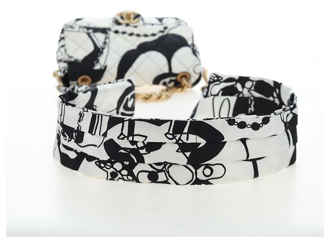 Chanel Deer Coco Flap Quilted Printed Fabric Small - vista 7