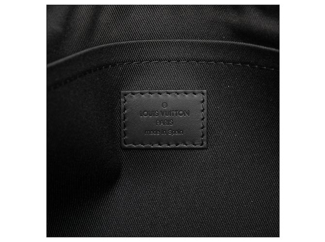 Borsa a pochette clutch Louis Vuitton Monogram Shadow Discovery Nera - vista 5