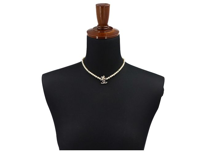 Collana Chanel Clover Coco Mark in perle finte e strass - vista 5
