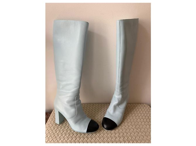 Botas altas con puntera de cuero azul claro Chanel - vista 3