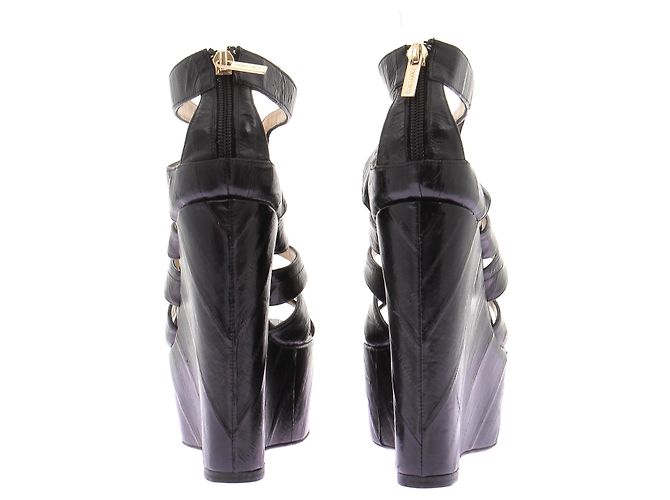 Jimmy Choo Décolleté con zeppa in pelle nera - vista 7