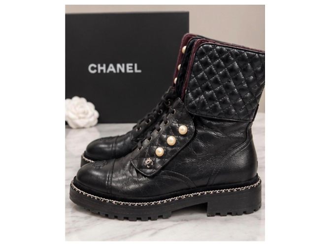 Chanel Stivaletti in Pelle Nera Perle Perle - vista 3