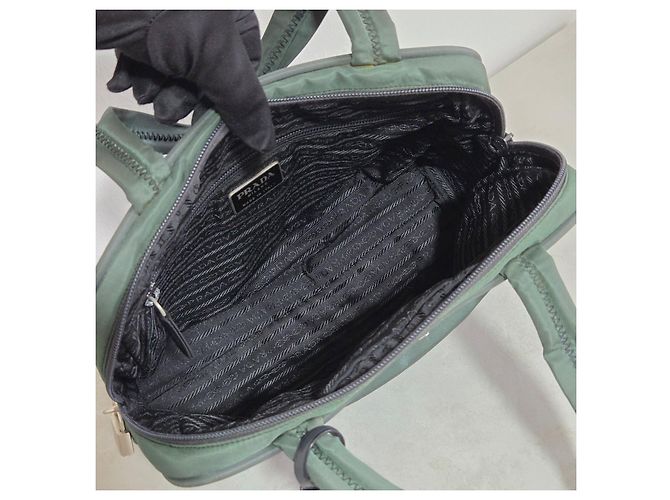 Borsa Prada in nylon tessuto verde - vista 14