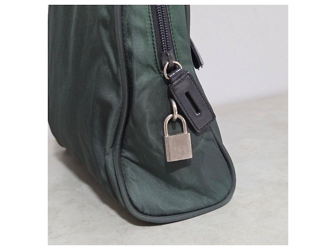 Borsa Prada in nylon tessuto verde - vista 6