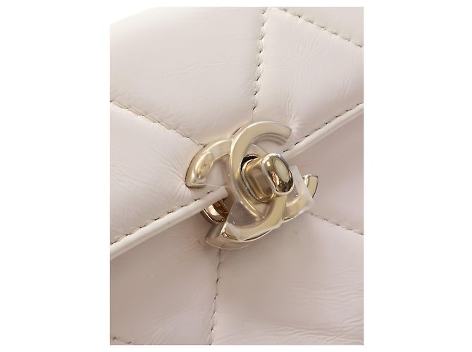 Chanel Vanity Case Small CC in Pelle di Vitello Matelassé Bianca con Top Handle - vista 5