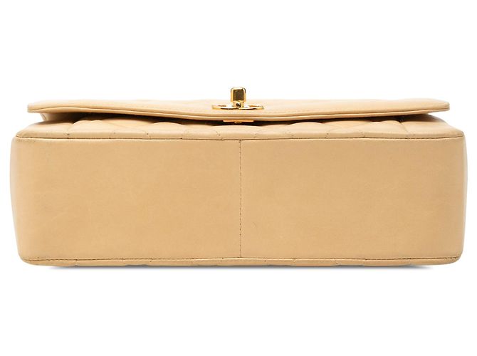 Chanel Beige Medium Lambskin Diana Flap - vista 3