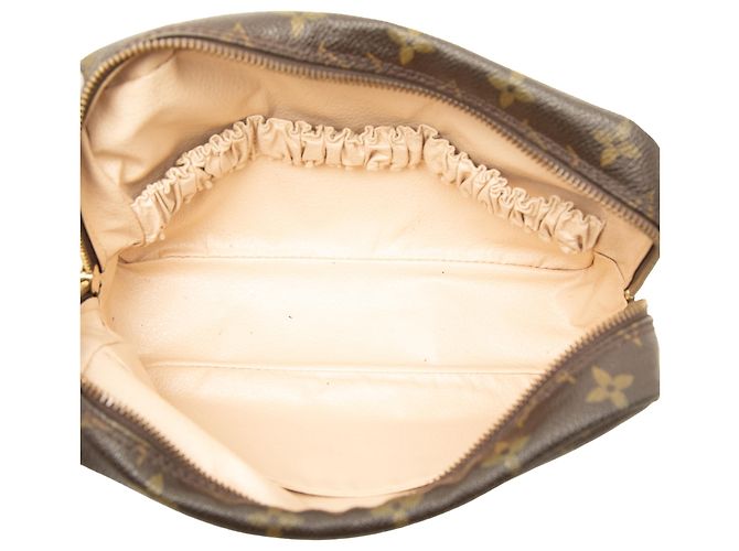 Louis Vuitton Brown Monogram Trousse Toilette 23 - vista 4