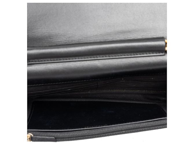 Chanel Black Quilted Caviar Boy Wallet on Chain - vista 4