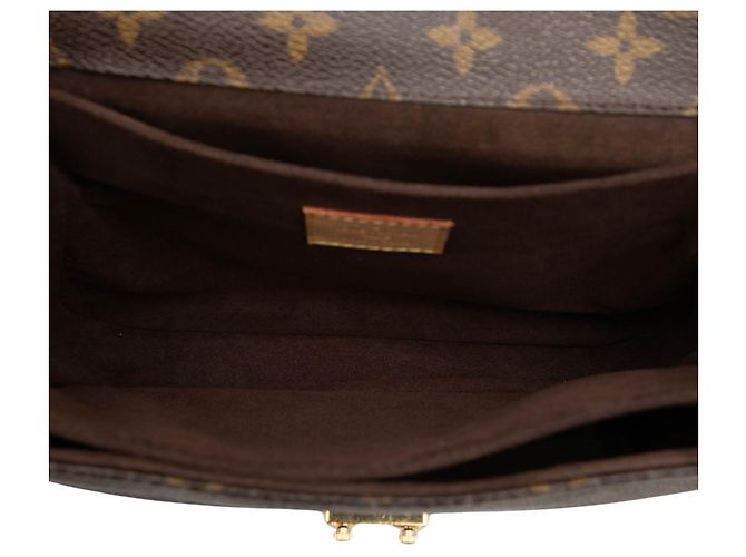Louis Vuitton Pochette Metis Monogram Brown - vista 4