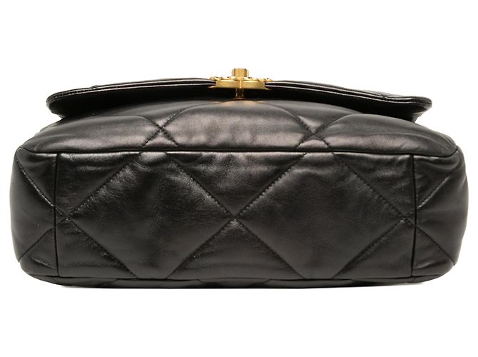 Chanel 19 Flap Large in Pelle d'Agnello Nera - vista 3