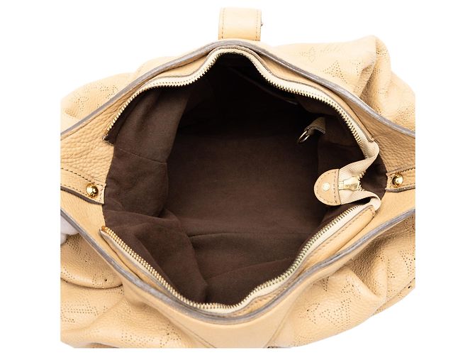 Louis Vuitton Beige Monogram Mahina XS - vista 4