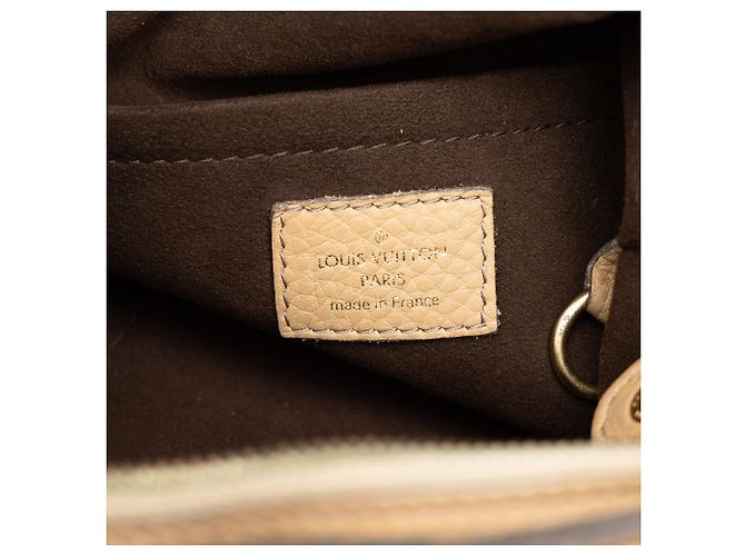 Louis Vuitton Beige Monogram Mahina XS - vista 5