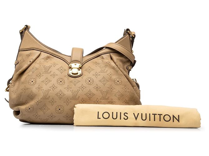 Louis Vuitton Beige Monogram Mahina XS - vista 7