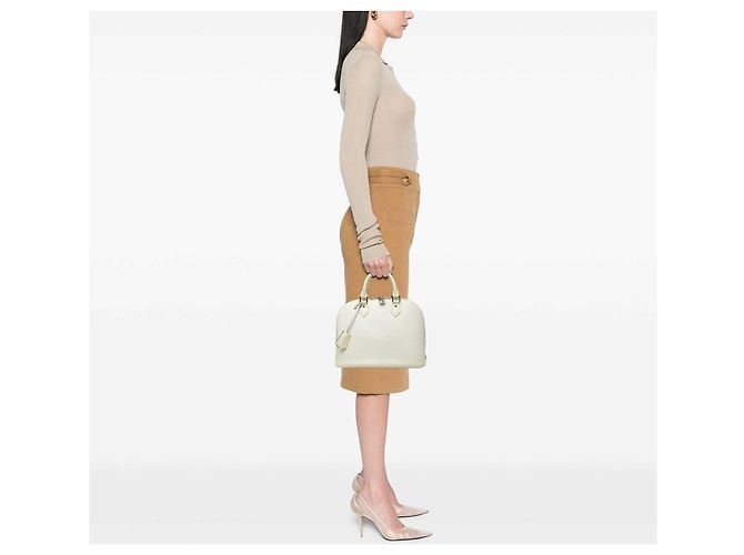 Louis Vuitton White Epi Alma PM - vista 6