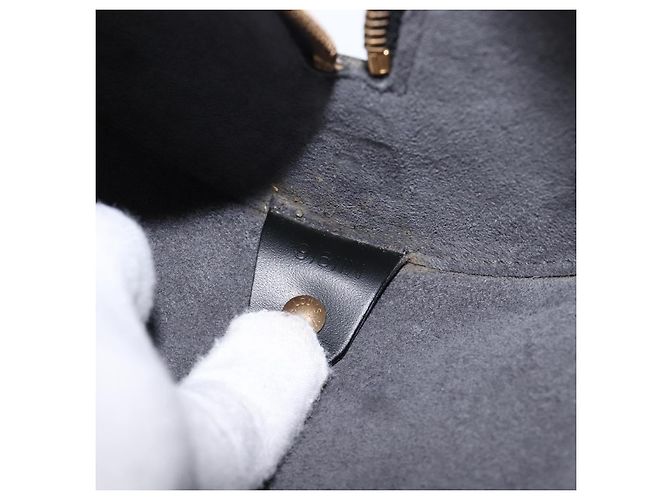 Louis Vuitton Soufflot Epi Leather MM - vista 7