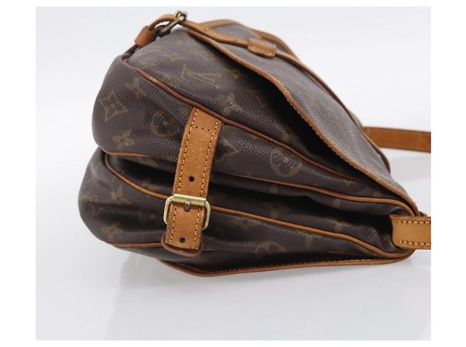 Louis Vuitton Saumur Monogram Canvas 30 - vista 4