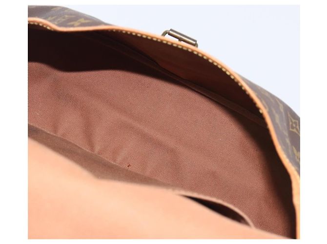 Louis Vuitton Saumur Monogram Canvas 35 - vista 5