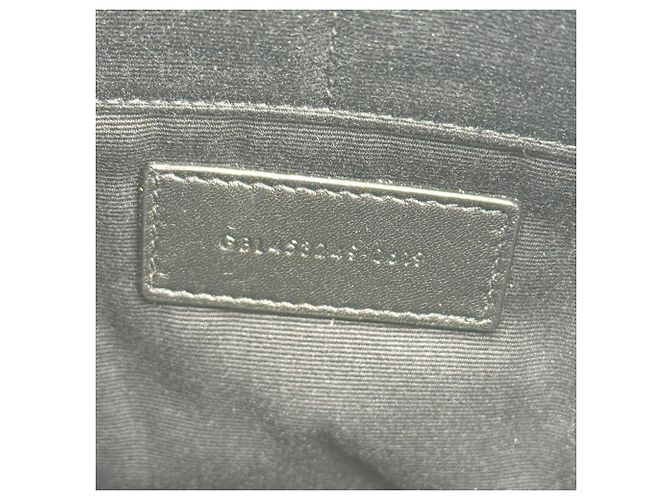 Autre Marque Saint Laurent Classic Monogram Zip Leather Large - vista 7